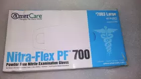 811033010726 AMERCARE Box Powder Nitrile Examination Gloves