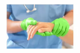 BE1187CASE BEESURE Neogrene Chloroprene Powder Exam Gloves #2