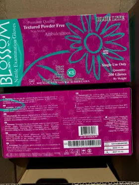 BM-46205 BLOSSOM Nitrile Exam Gloves Light