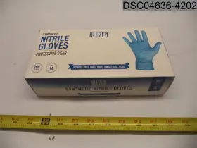 8.10676E BLUZEN Synthetic Nitrile Gloves
