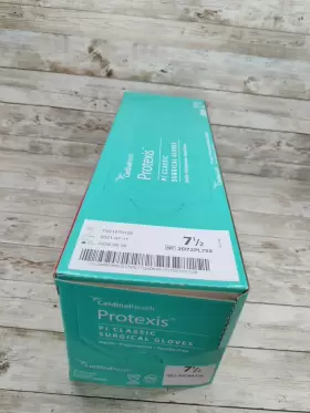 2D72PL75X CARDINAL HEALTH Box Protexis Pi Classic Surgical #2
