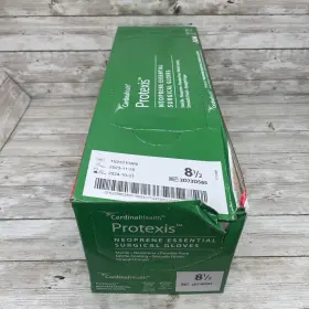 2D73DS85 CARDINAL HEALTH Dented Box Protexis Surgical Gloves #2