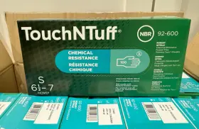 92-600 CHEMICAL RESISTANCE NITRILE GLOVES Touchntuff Mil