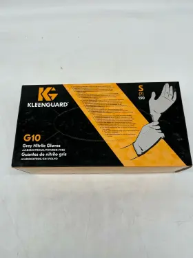 97821 KIMBERLY-CLARK Powder Nitrile Disposable Gloves