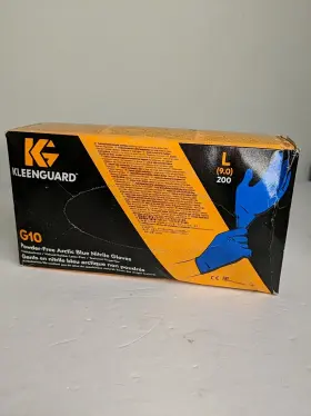 036000900989 KLEENGUARD Powder Arctic Nitrile Gloves