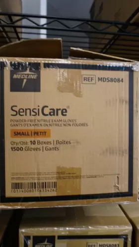 MDS8404 MEDLINE Sensicare Nitrile Gloves