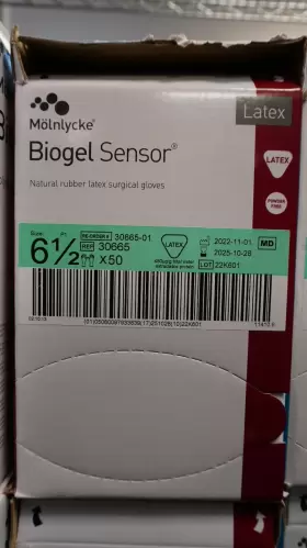 30665 MOLNLYCKE Biogel Sensor Gloves Box