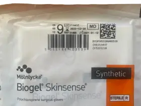 31490 MOLNLYCKE Biogel Skinsense Surgical Gloves #3