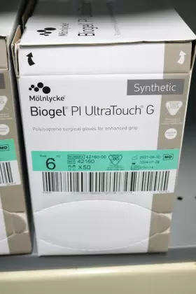 42160 MOLNLYCKE Biogel Pi Ultratouch Box