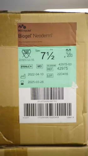 42975 MOLNLYCKE Biogel Neoderm Glove
