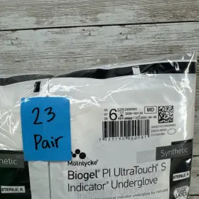45960 MOLNLYCKE Biogel Pi Indicator Surgical Underglove #2