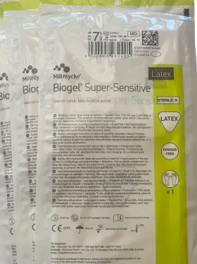 82575 MOLNLYCKE Biogel Sensitive Surgical Gloves #3