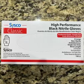 BLACKNITRILESYSCOXLARGE100CT SYSCO Classic Nitrile Gloves Box