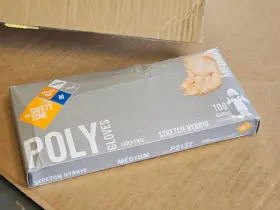 P2132 THE SAFETY ZONE Latex Powder Poly Preminum Gloves